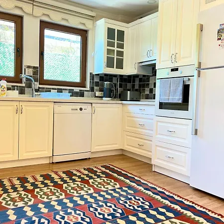 Villa Centrally Located Very Large W Pool Jakuz And Car Park Fethiye